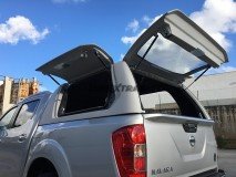 Hard-Top Travail Nissan Navara NP300 D23 CD Avec des Portes Latérales Linextras
