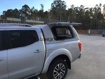 Hard-Top Travail Nissan Navara NP300 D23 CD Avec des Portes Latérales Linextras