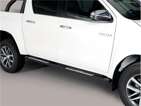 [54.TV3 27/P] ESTRIBOS PRETO C/PLACA ALUM C/D TOYOTA ROCCO 2020