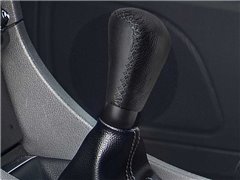 CLASS GEAR SHIFT KNOB WITH BLACK STITCHING