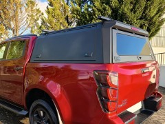 HARDTOP ALUMINIO LINE C/ PUERTAS LATERALES ISUZU DMAX DCAB 20+