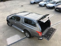 Hard-Top Mitsubishi L200 2015+ Club Cab Avec Fenêtre Linextras
